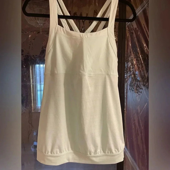Athleta, Crisscross Tank with built in Bra, Mint Green, Sz Sm -See Description - Picture 1 of 3